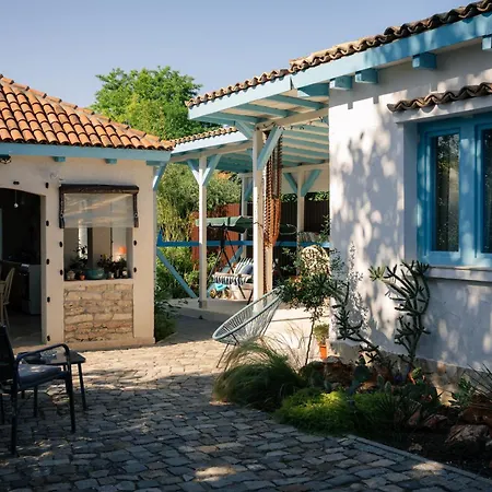 Guest house Casuta Cu Cactusi *